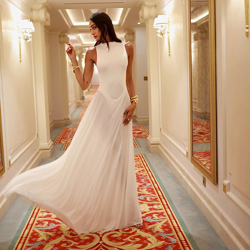 Backless mesh A with a large swing dress Nani