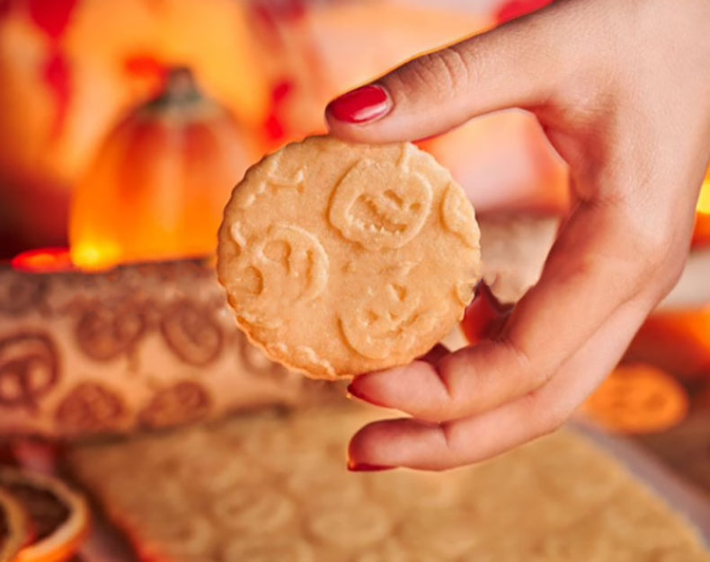 Halloween pumpkin print rolling pin, pumpkin head print rolling pin, Halloween themed wooden carving rolling pin